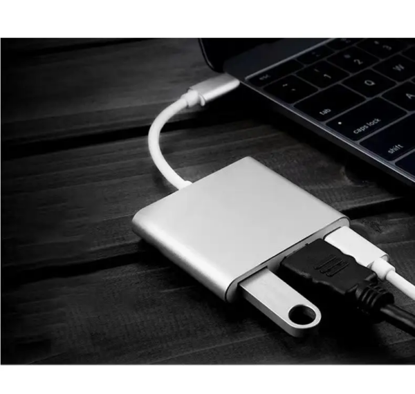 Convertisseur 3-en-1 USB C Hub avec HDTV, USB 3.0 et Port USB-C 3 Ports