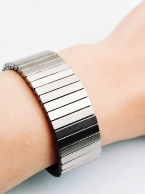 Bracelet Acier Inoxydable 304 Brossé 22mm Élastique à Surface Plate avec Perle Bambou